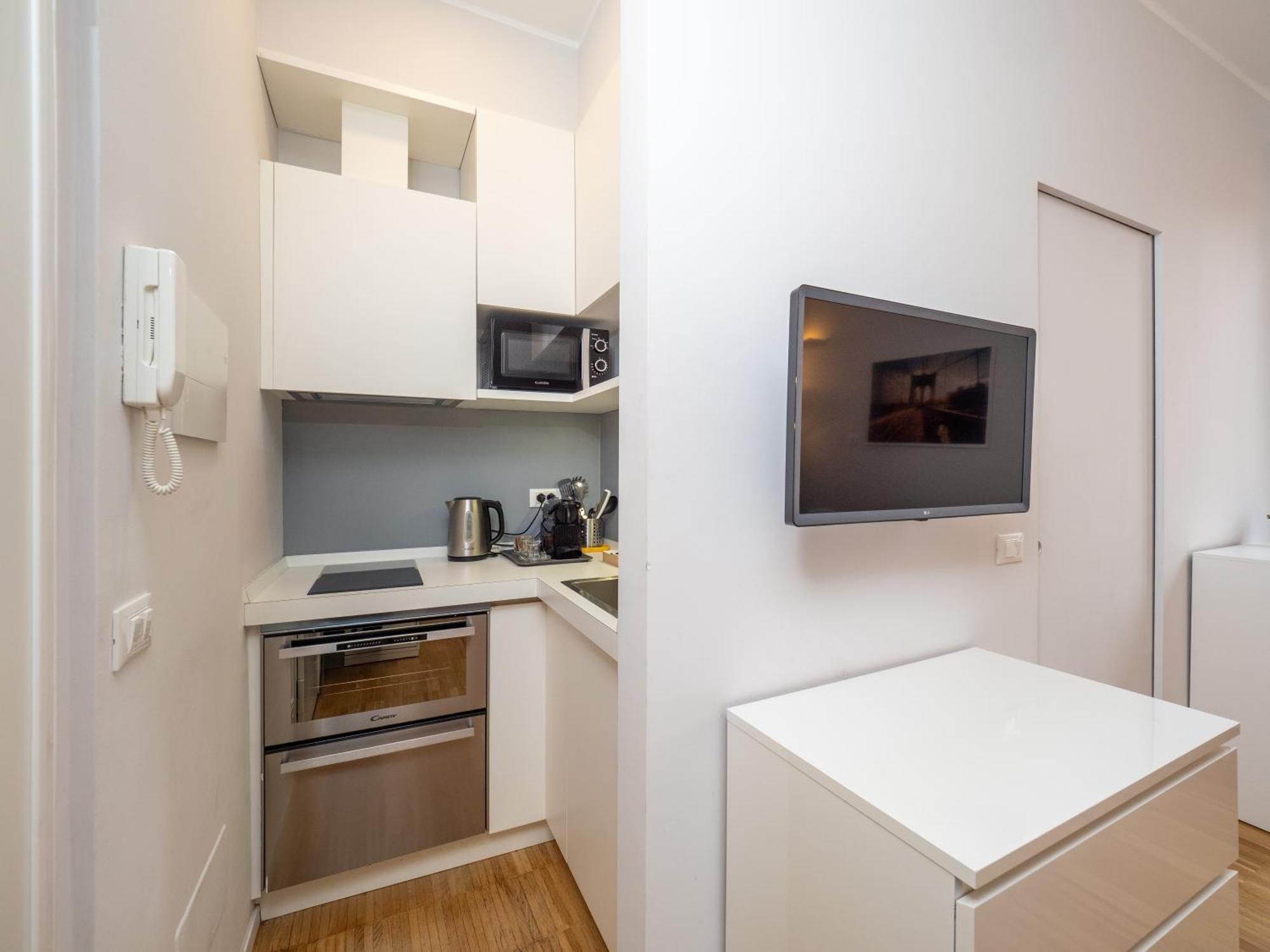 Keys Of Italy - Melloni 4 / Mustard Revolution Apartment Милано Екстериор снимка